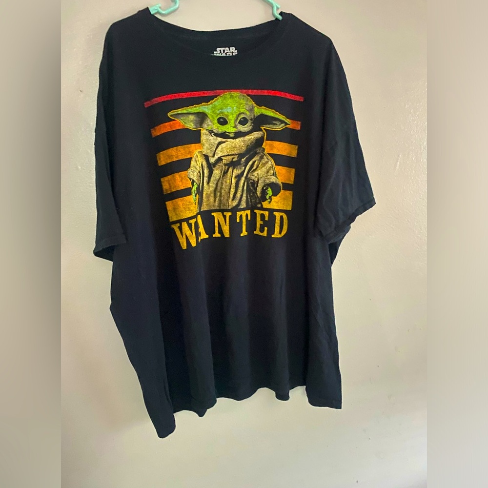 Star Wars “Baby Yoda” Grogu Mandalorian Tee Shirt